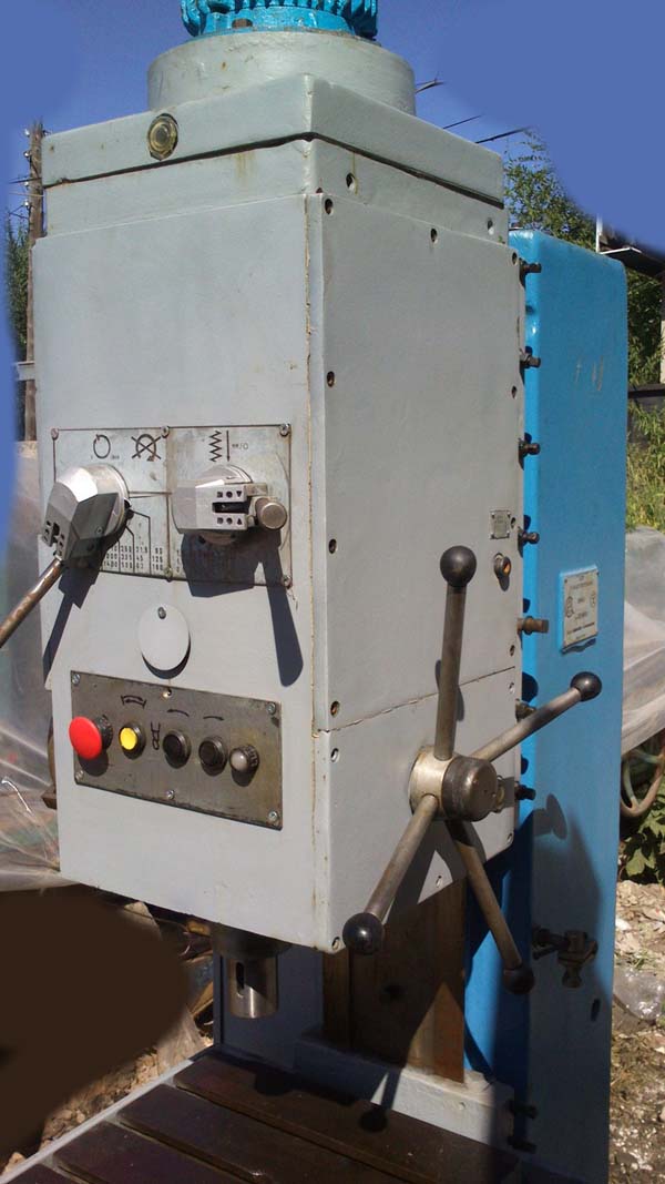 2Н135 Фото сверлильного верстата